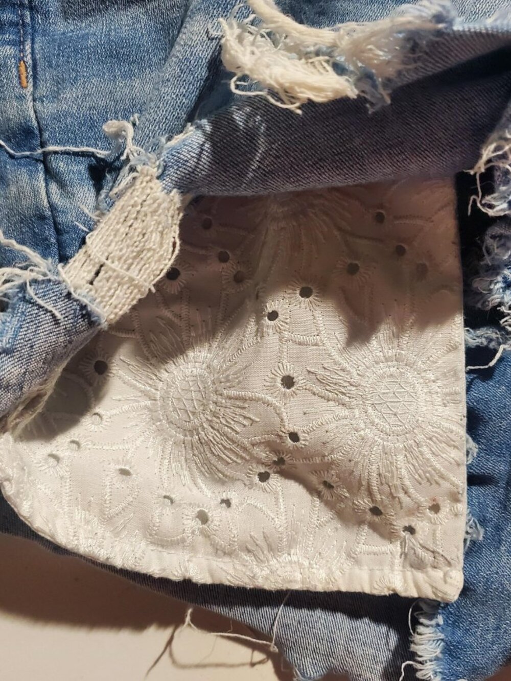 American Eagle High-Rise Shortie Festival Denim Shorts Sz 16 - Picture 2 of 16